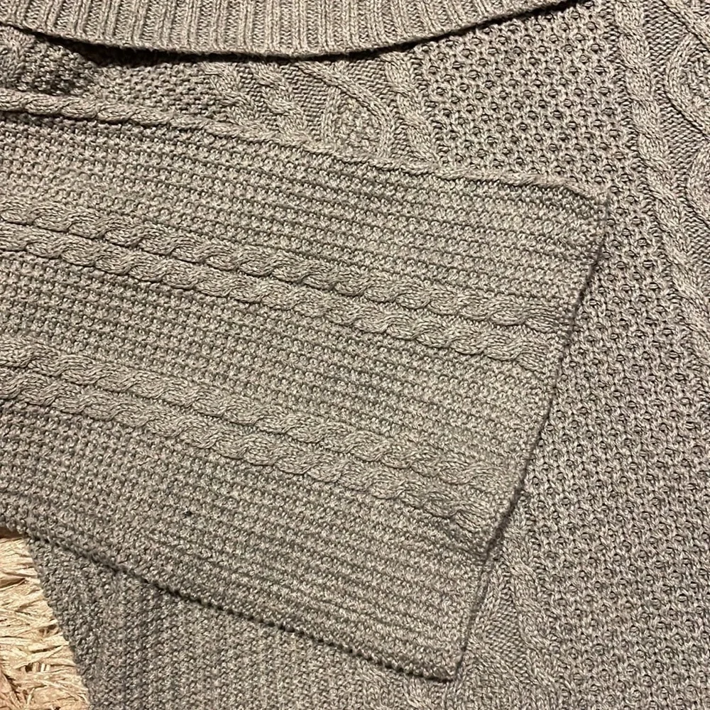 Nwt Croft‎ & Barrow Gray Cowl Neck Sweater